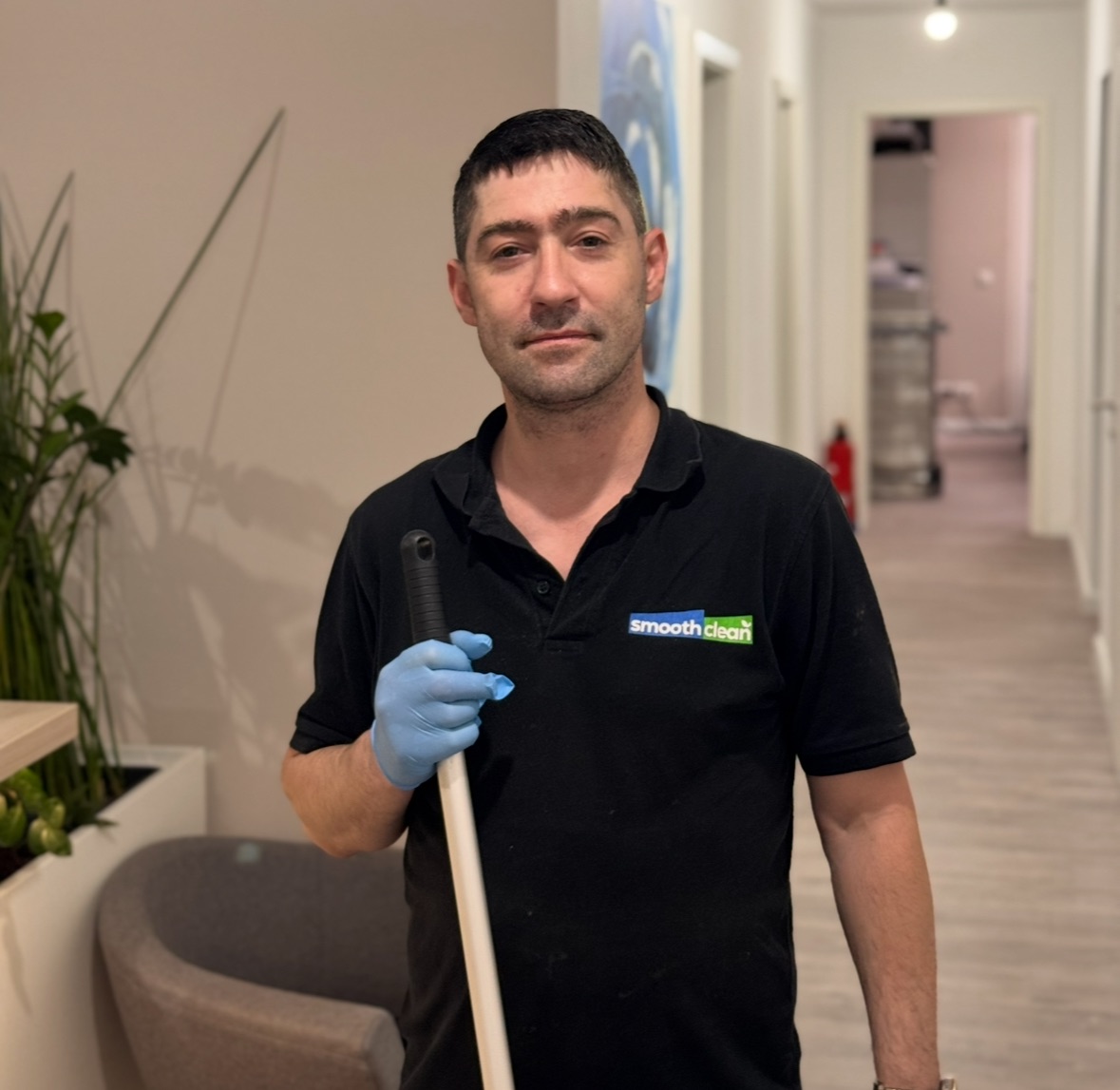 Springer Emilian von Smooth Clean in Hamburg